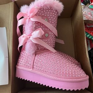 DOLLS KILL SUGAR THRILLZ SNOWFLAKE CADET BOOTS PINK SIZE 6
